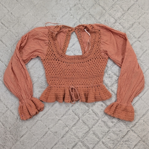 Free People Top Womens XS Pink Coral Meghan Crochet Crop Open Knit Boho - Picture 1 of 7